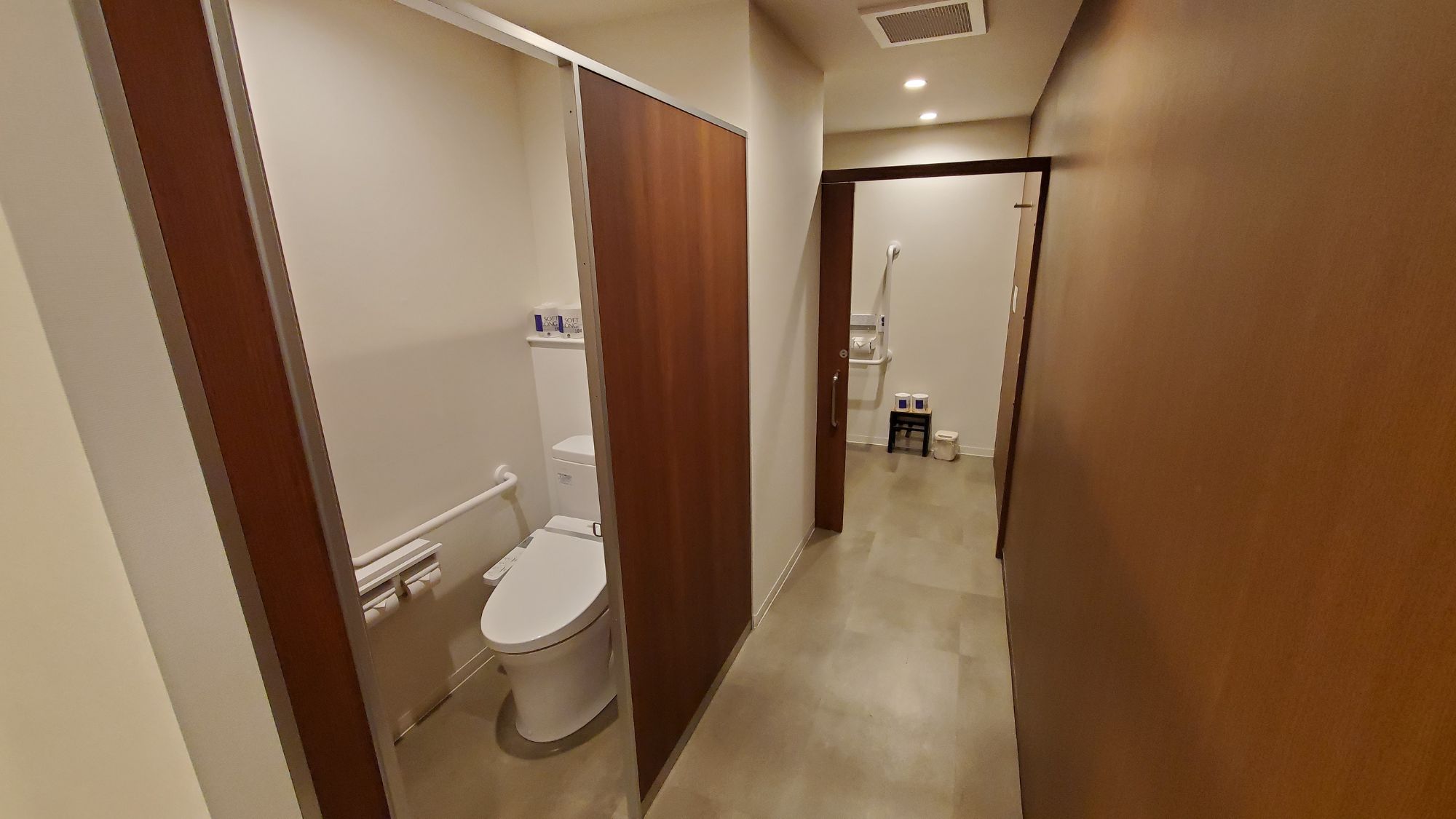 ◆館内施設｜1・2・8F女子トイレ