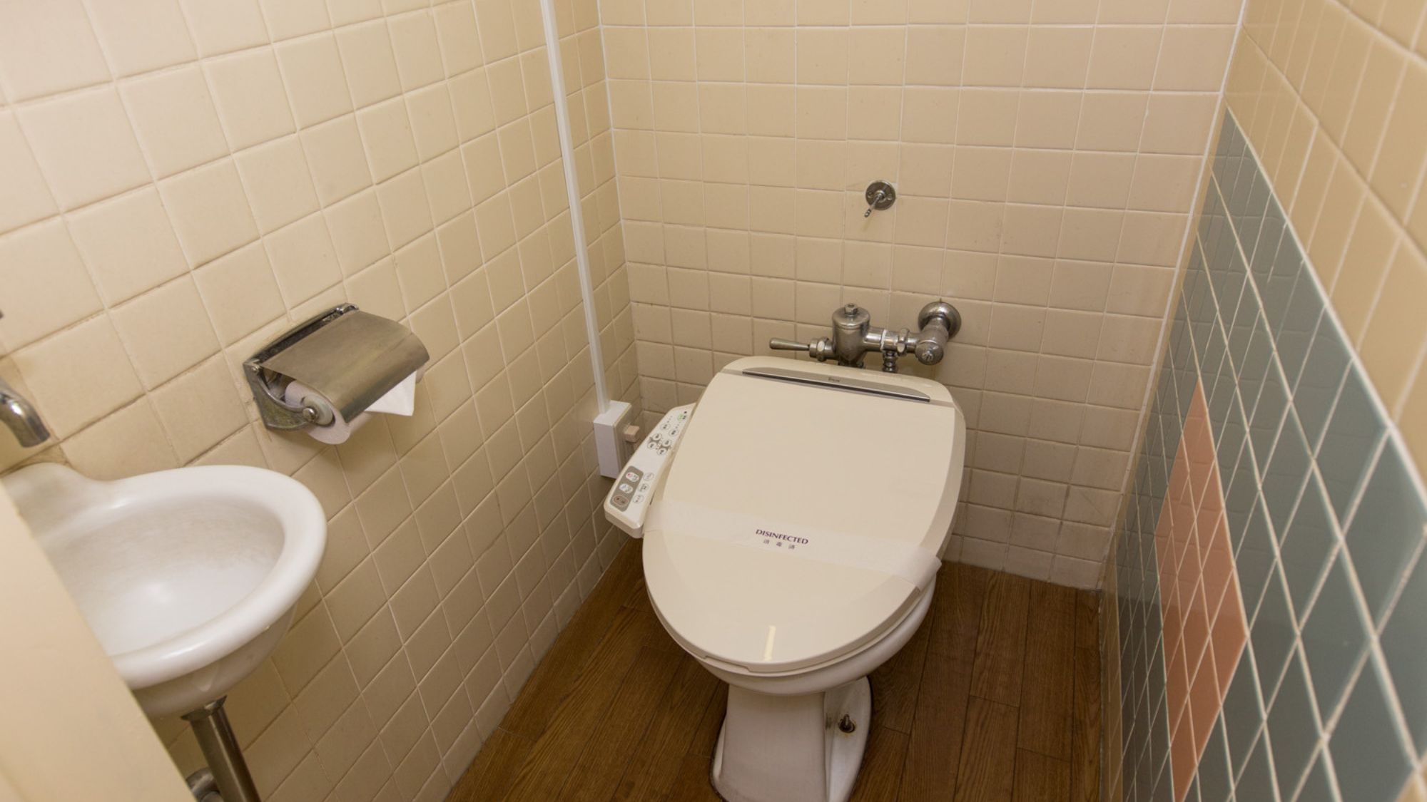 ◆和室ワイド｜洗浄機能付きトイレ