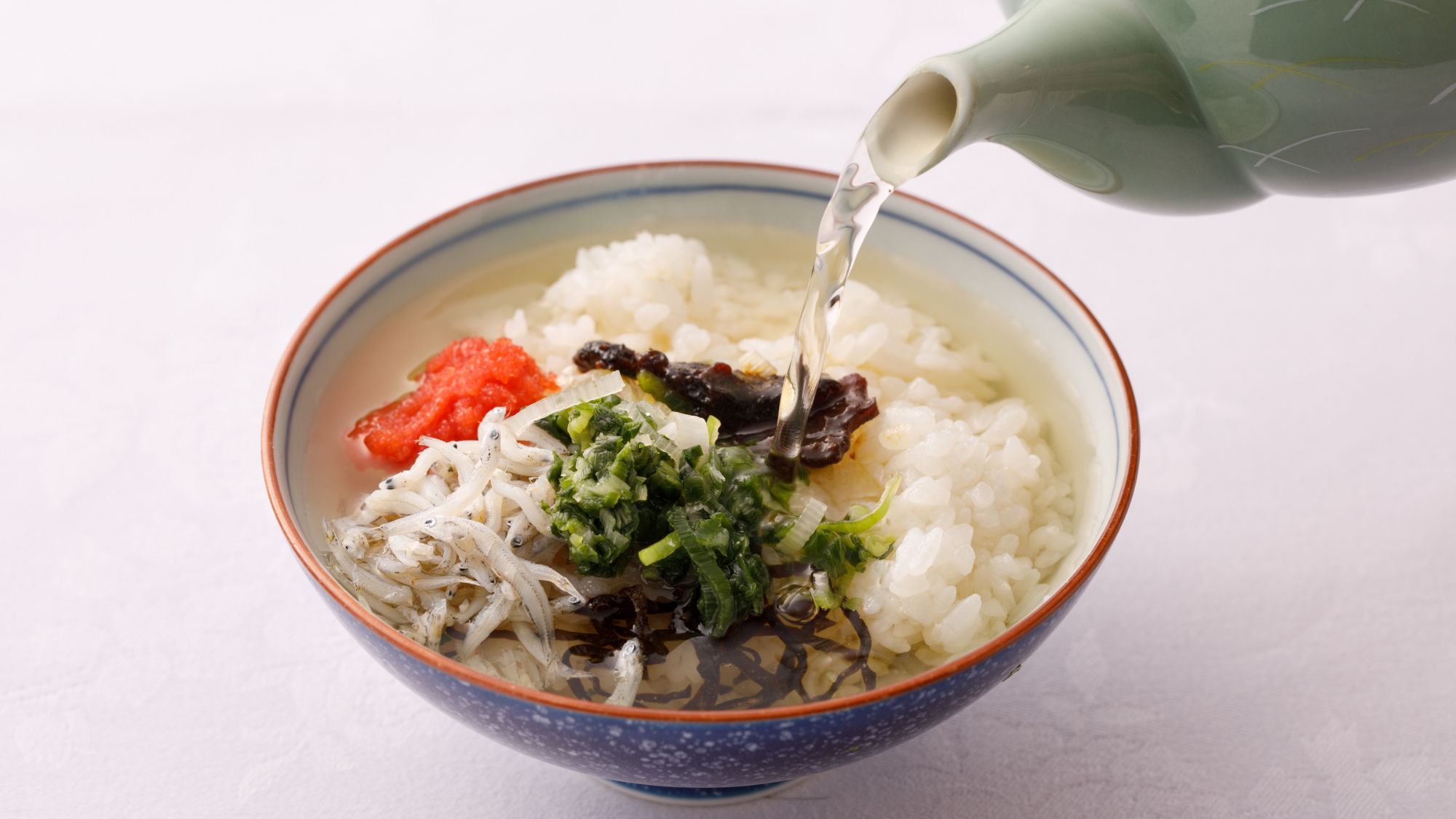 ◆朝食｜だし茶漬けを楽しめる和風出汁