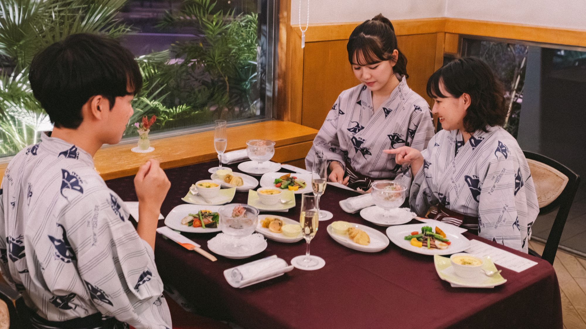 ◆夕食（創作洋会席）｜食事風景　※イメージ