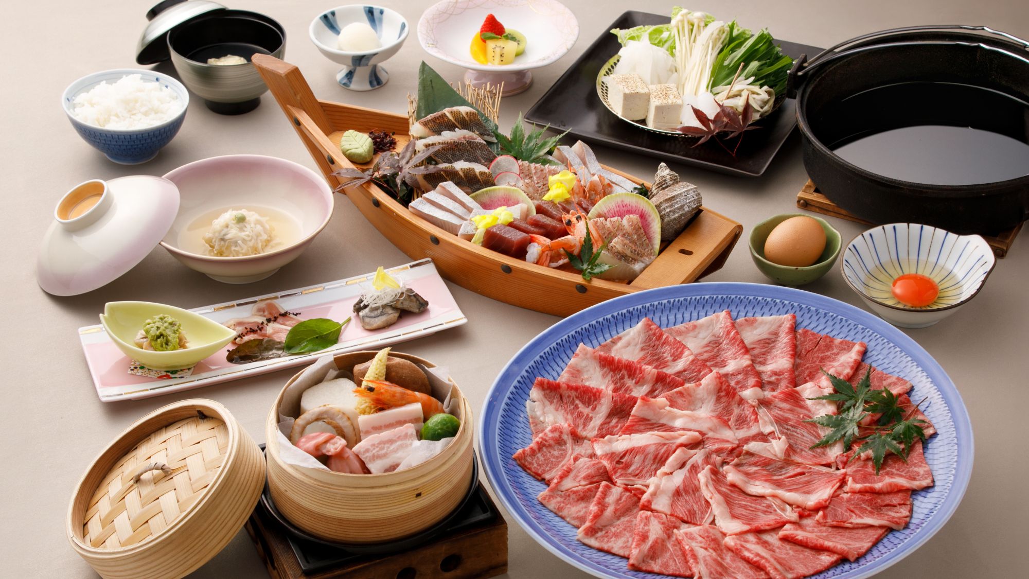 ◆夕食（和会席）｜豊後牛すき焼き&times;旬の地魚を堪能