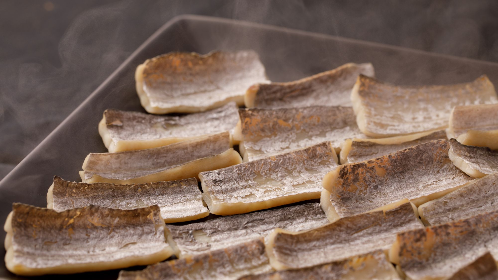 ◆朝食｜二條泉温泉蒸し魚（日替わりの地魚）