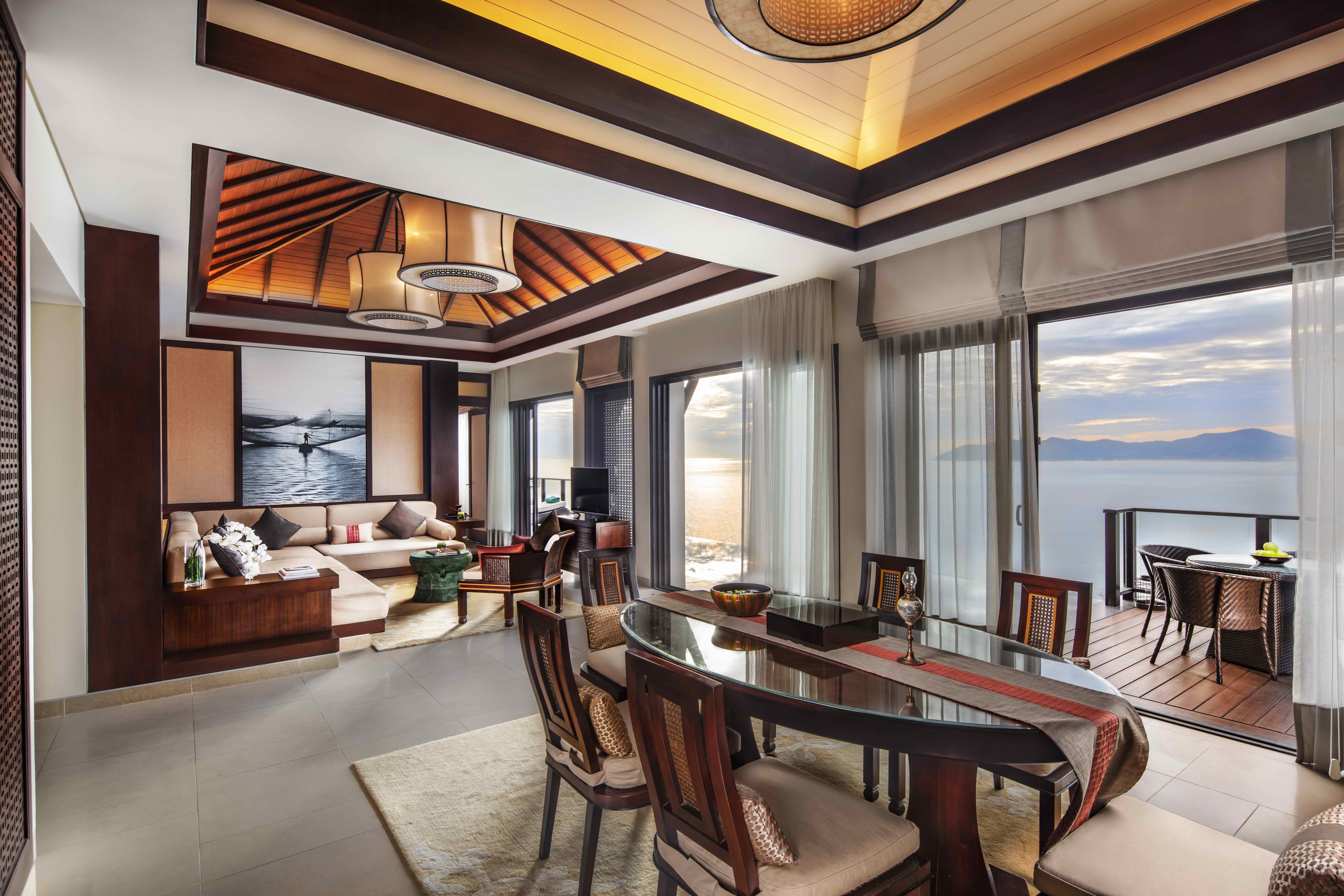 Three Bedroom Oceanview Pool Villa - Living room