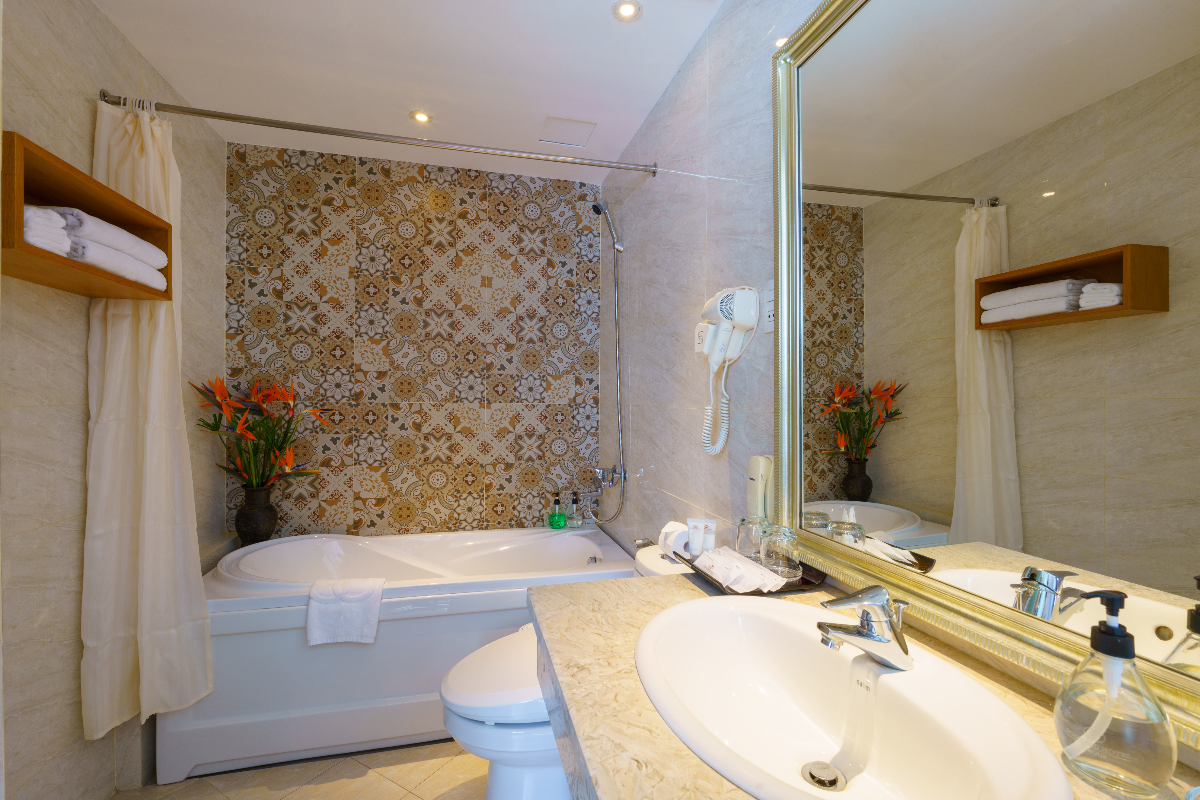 エグゼクティブ 