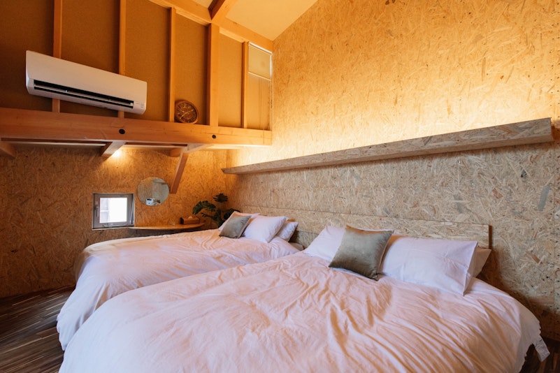 ベッドルーム２（ダブルベッド&times;２））