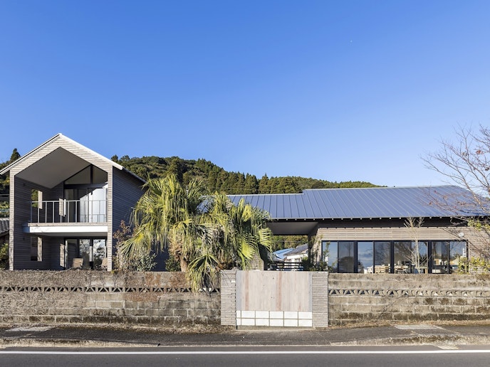 noiro noshima　国道220号沿い、国道側からは入れません