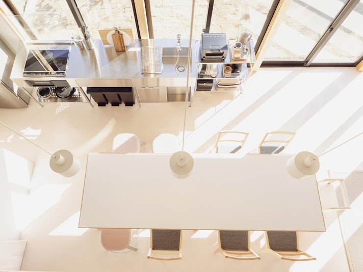 noiro１　ロフトからみたＬＤＫ　開放的で明るい空間