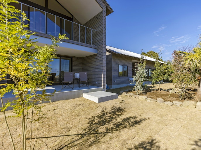 　広い専用の庭（芝）があります