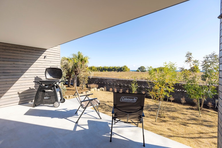 デッキでＢＢＱをおたのしみください