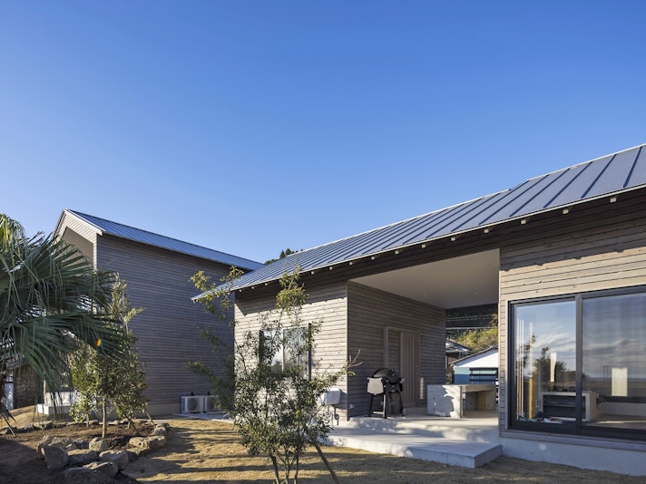 noiro１　広い専用の庭（芝）があります