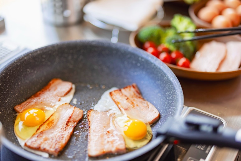 食材を持ち込んで自分達でわいわい料理できます