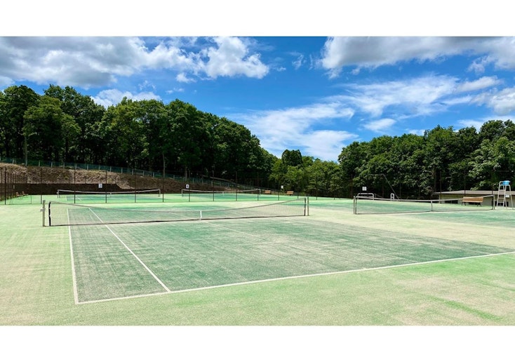 日本一テニス村テニス場まで歩10分