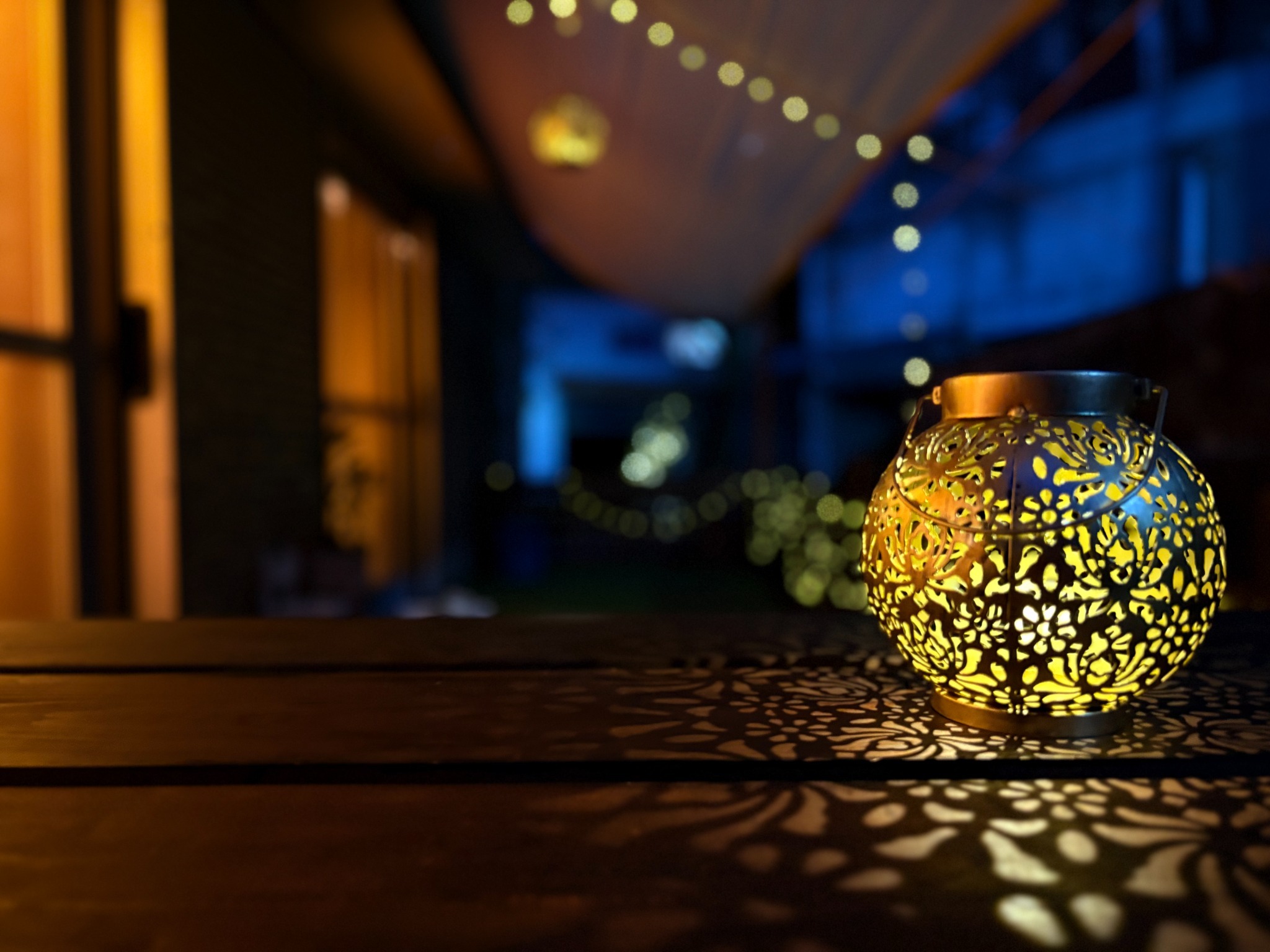 心地よいウッドデッキ