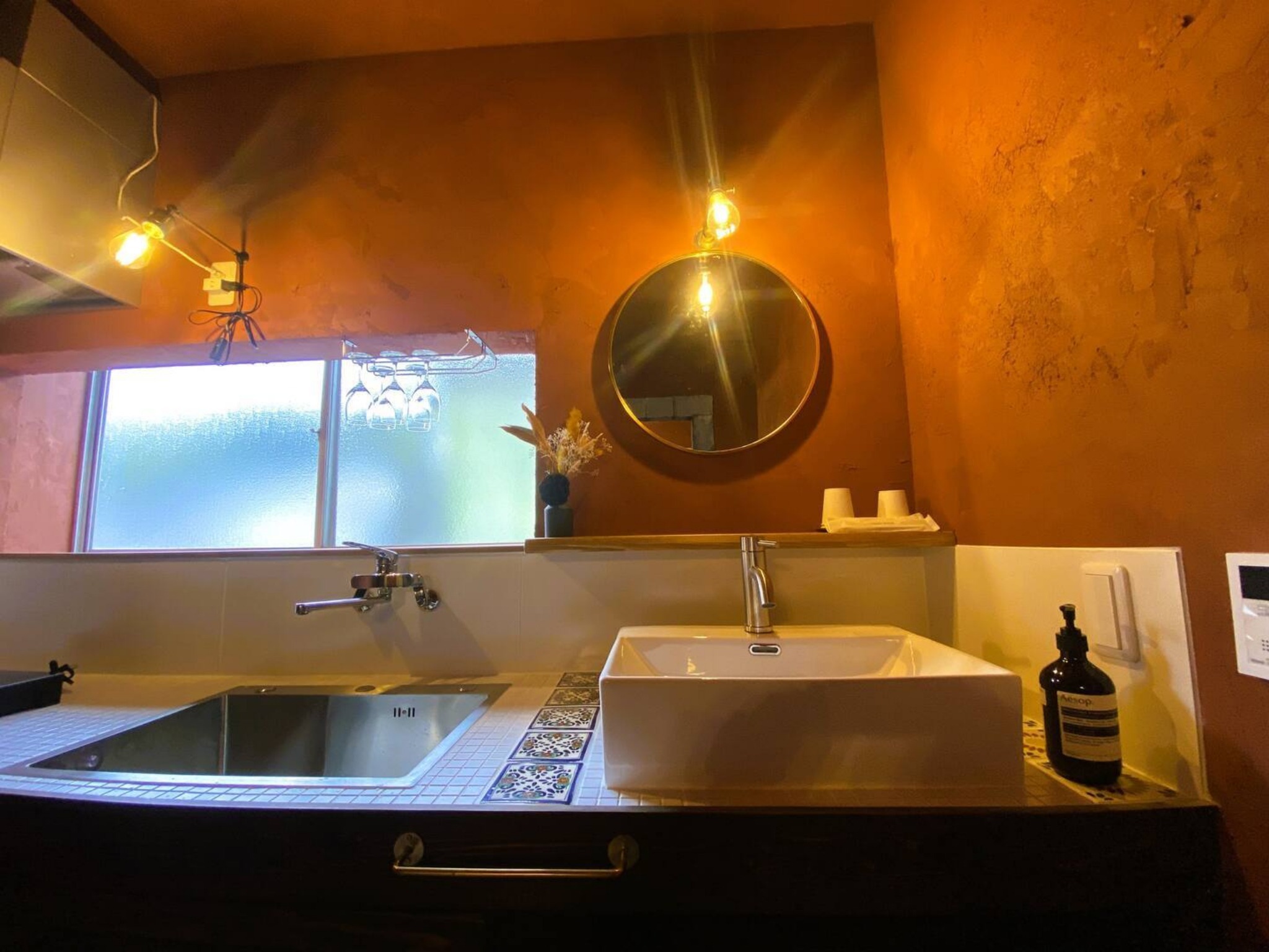 洗面台。イソップのハンドソープ