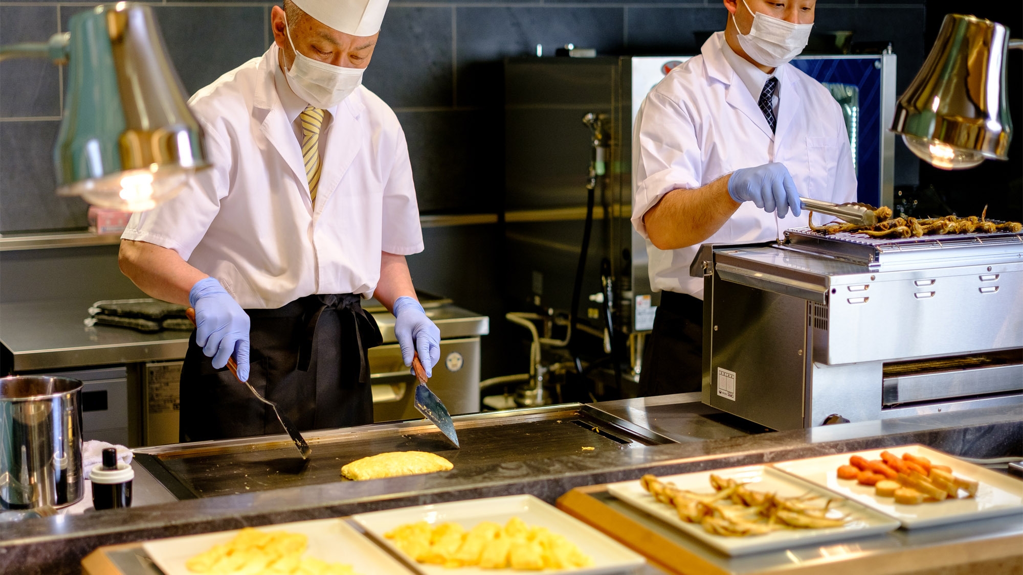 【あわび・かに・鳥取和牛】海・山の３大グルメが夢のコラボ★味覚のＡＫＢ会席♪