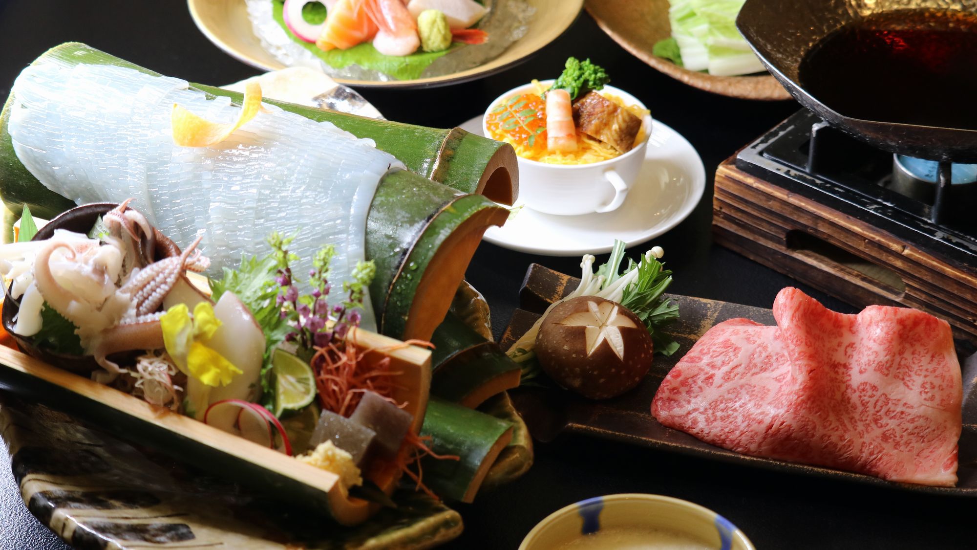 【夏季限定】白イカの姿造り付き！山陰サザエと鳥取和牛を味わう♪夏の恵み満喫・美味探訪三朝旅