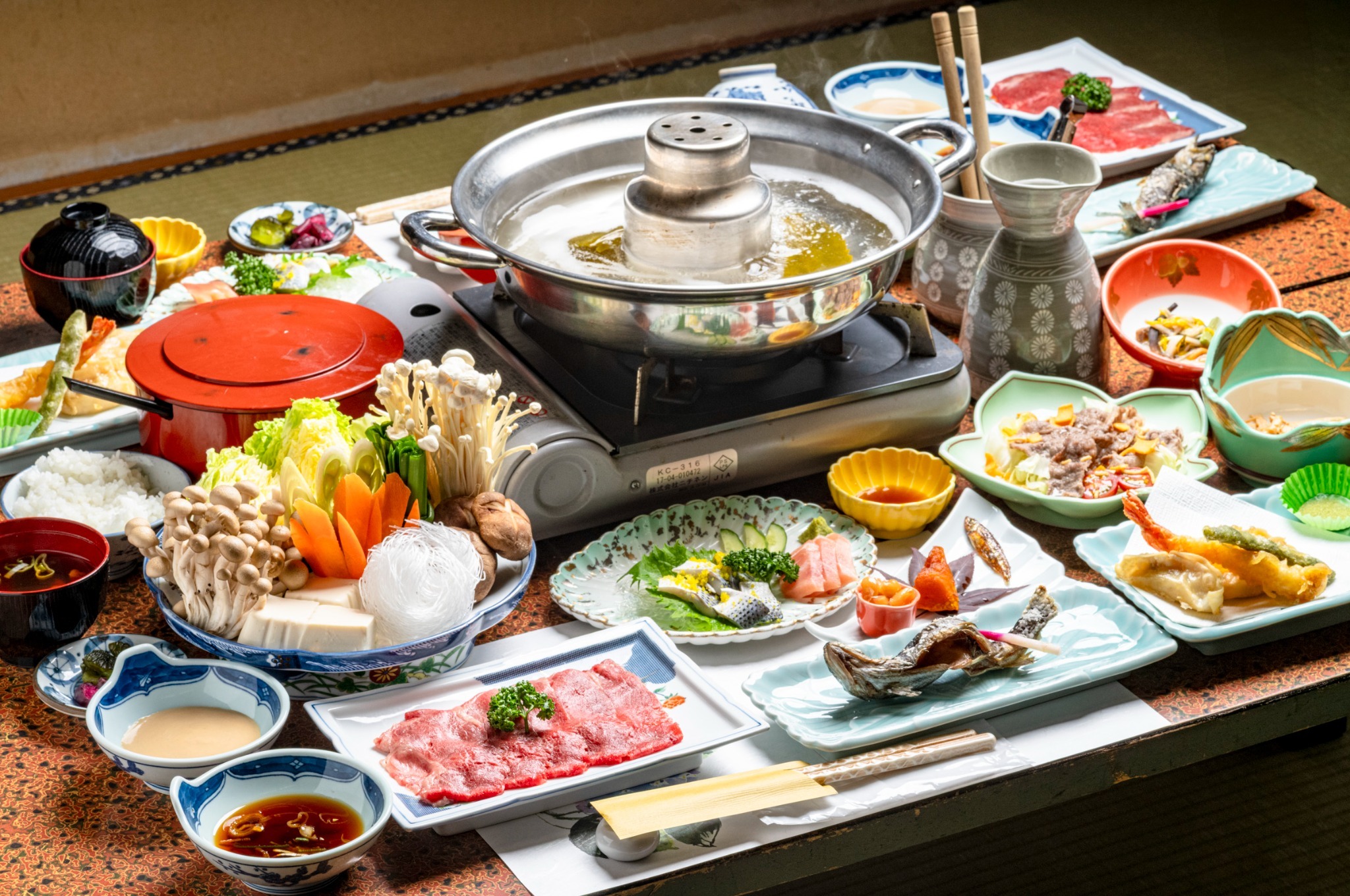 夕食しゃぶしゃぶ（連泊二日目） Dinner &ndash; Shabu-shabu (Second...