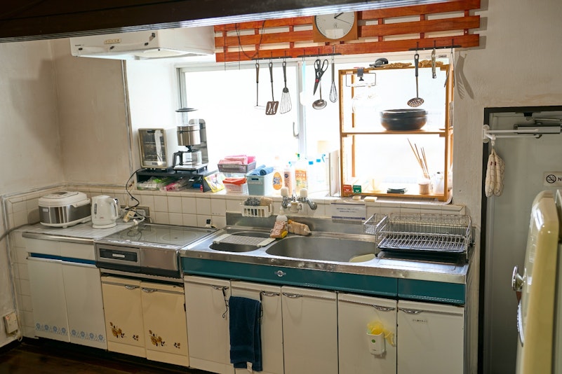 広々台所。調理用具は揃っています。