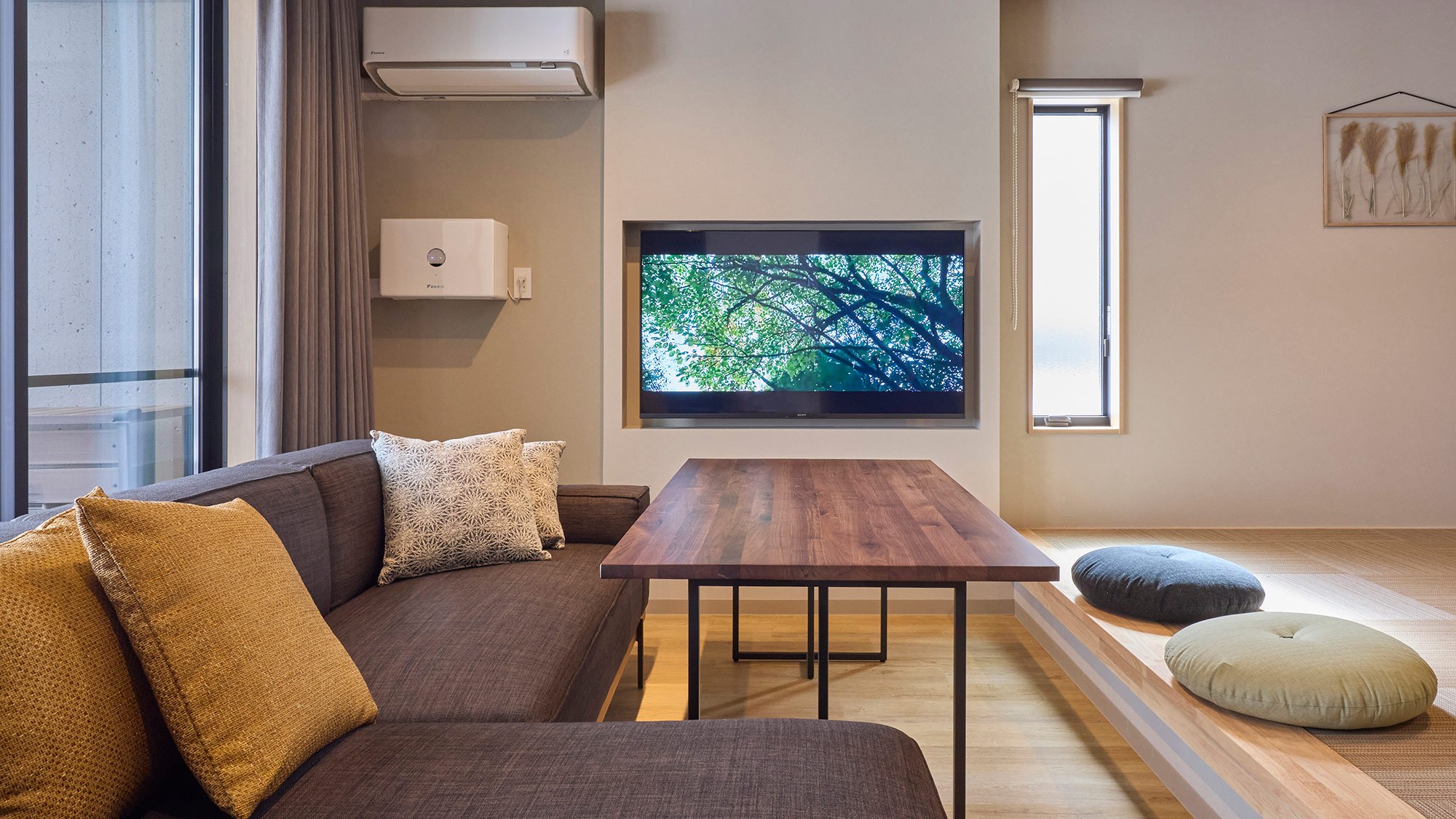 【客室】リビングダイニングスペース