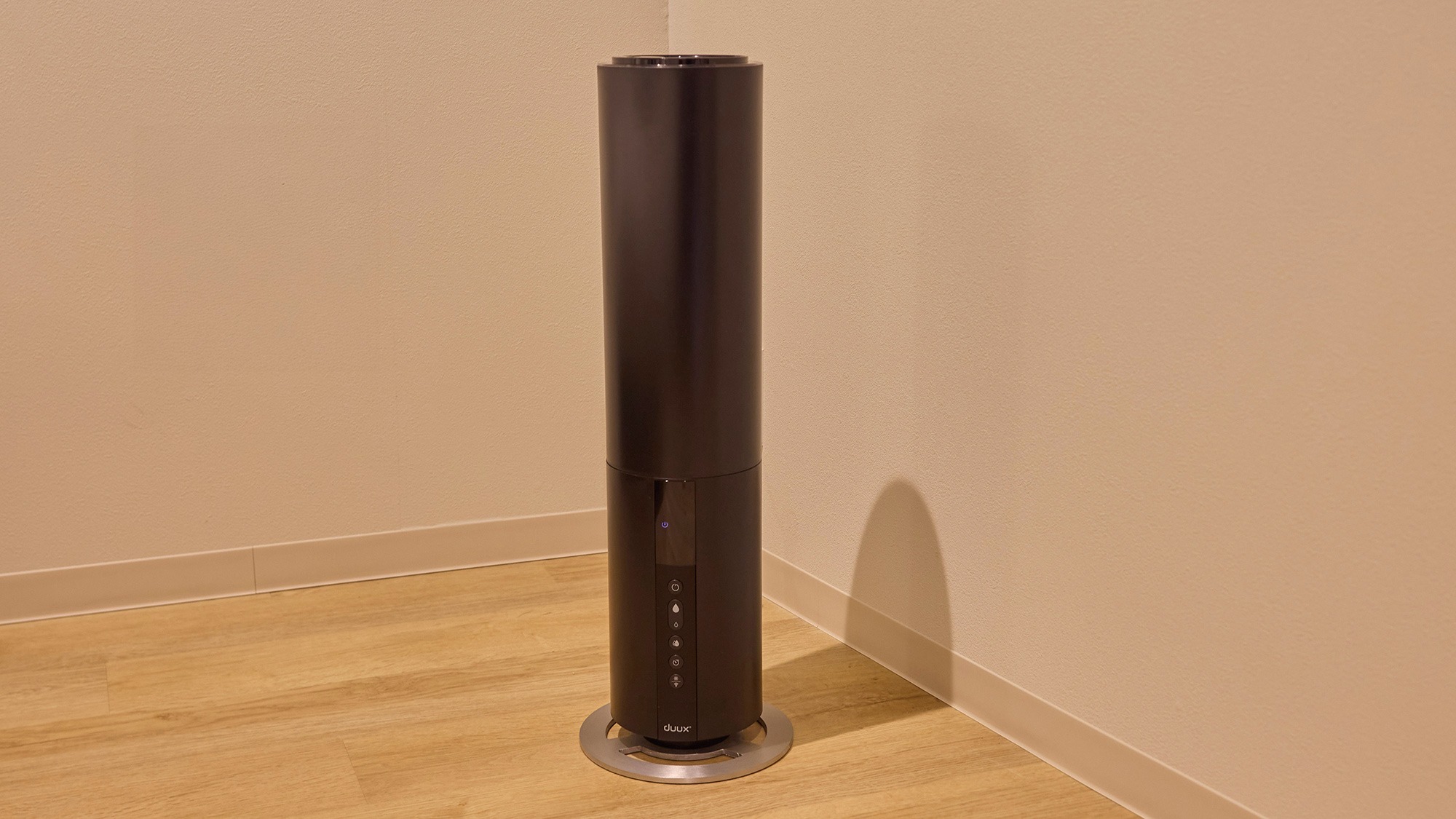 【設備】空間に馴染むスタイリッシュな加湿器を設置