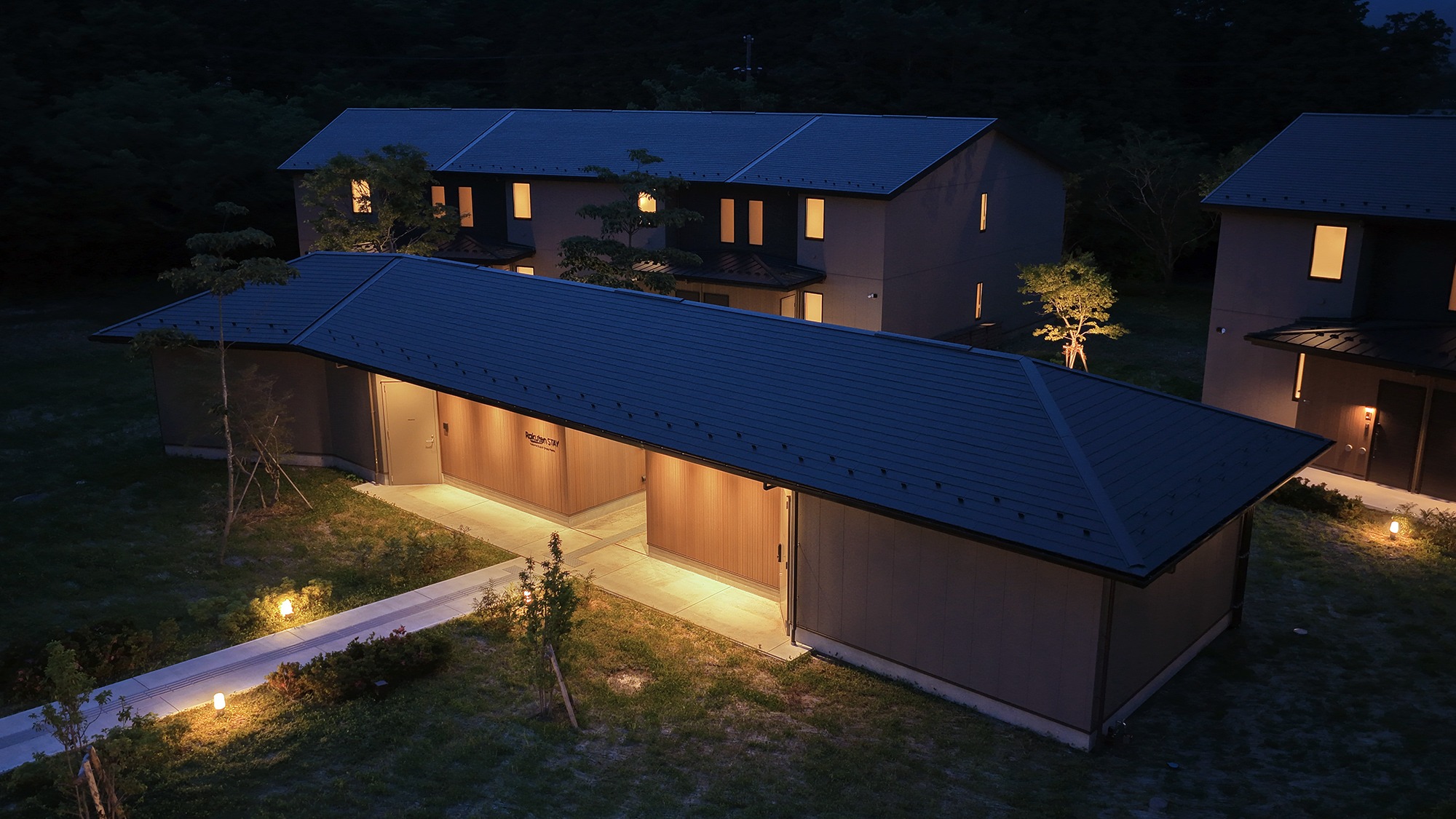 【外観】幻想的で温もりを感じる雰囲気