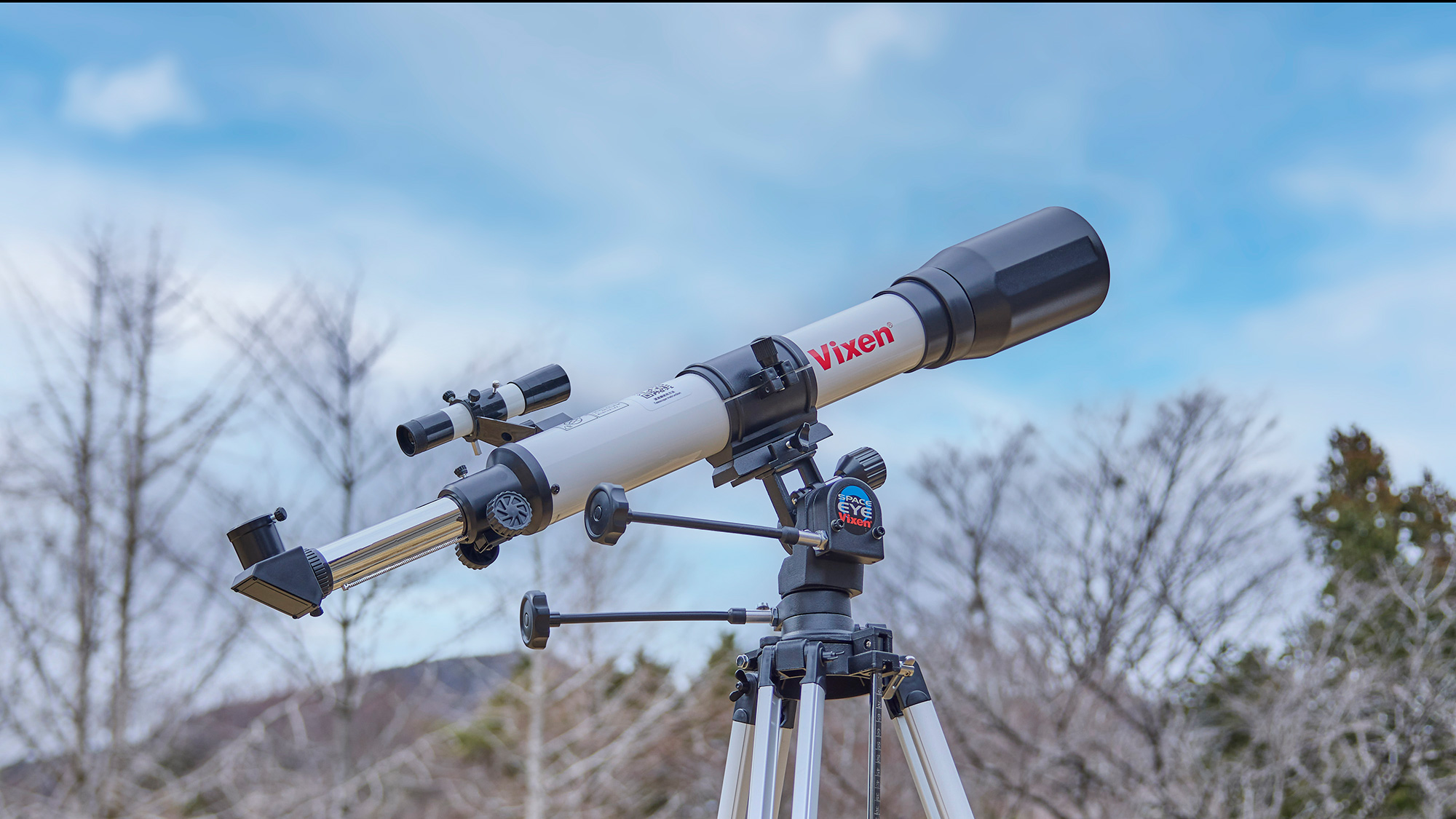 【客室】全室に天体望遠鏡をご用意。箱根の星空をお楽しみください。