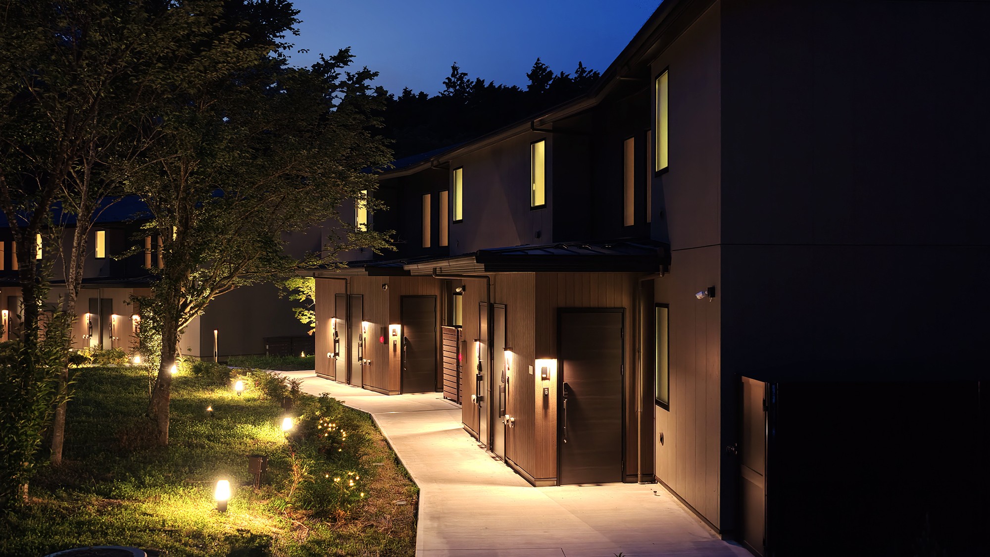 【外観】幻想的で温もりを感じる雰囲気