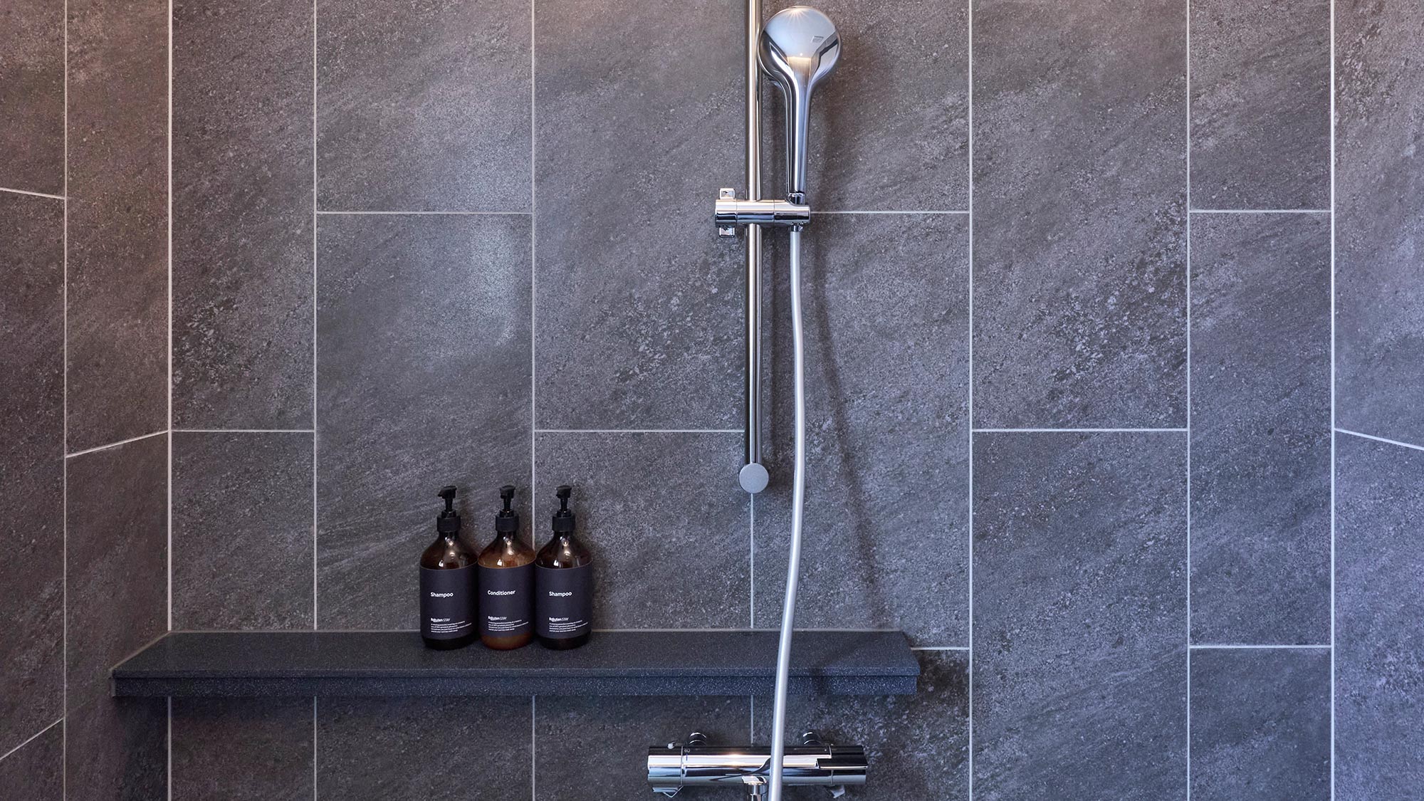 【浴室】ボディーソープ、シャンプー、トリートメントを完備