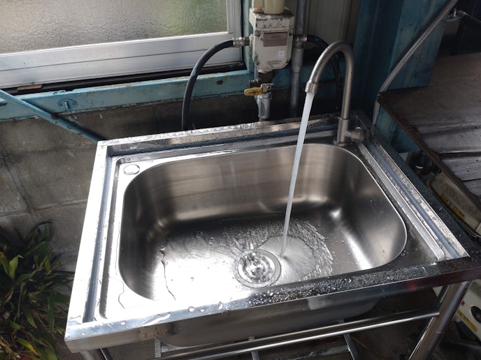 BBQガレージにはシンク完備