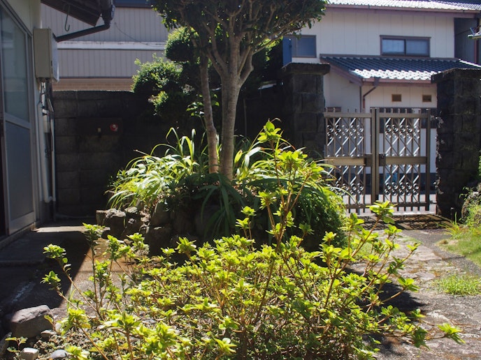 ・【庭】ブロック塀の囲いがございますのでプライバシー面も安心です