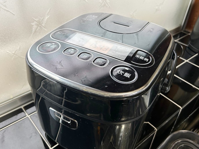 ・【炊飯器】炊き立てのアツアツご飯が食べられます。朝はご飯派の方も安心♪