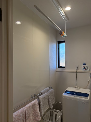 洗濯機と室内物干し