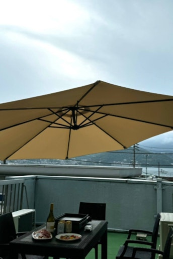 ルーフトップBBQ、飲食スペース