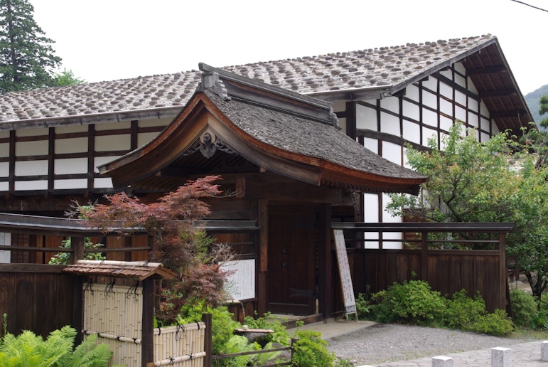 目の前にある国史跡〈和田本陣〉