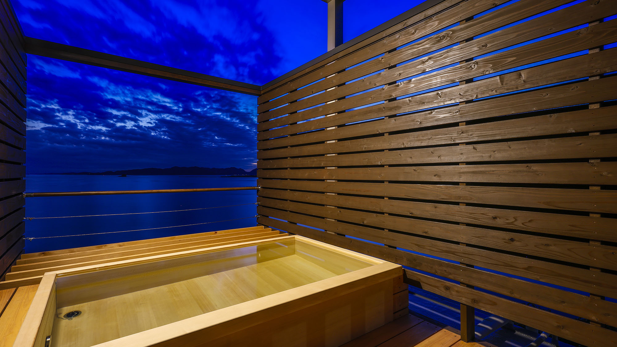 【潮光】露天風呂付客室（205号室）