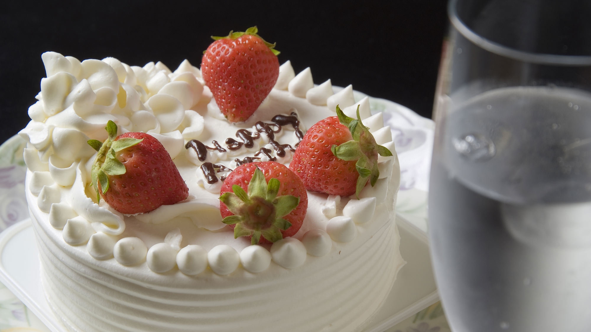 【選べる記念日】 金目鯛かケーキ＊選べる特典付　大切な方とのお祝い・誕生日を温泉旅館で