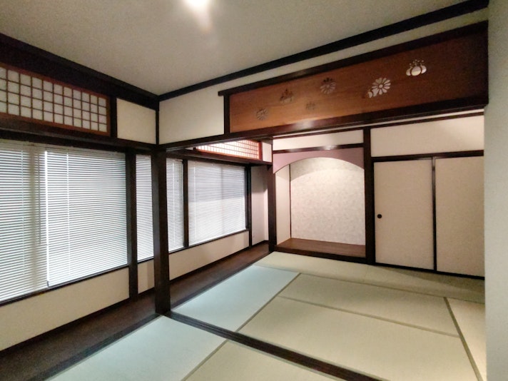 入口から見たお部屋