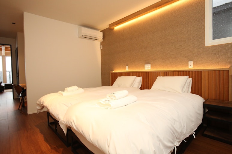 Bedroom 1 (en-suite)