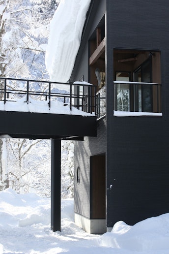 Private car port for 2 cars and balcony