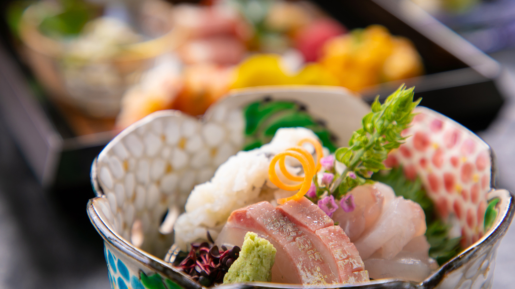 〜四季折々の旬の食材を使った【雅京懐石膳】を〜1泊2食