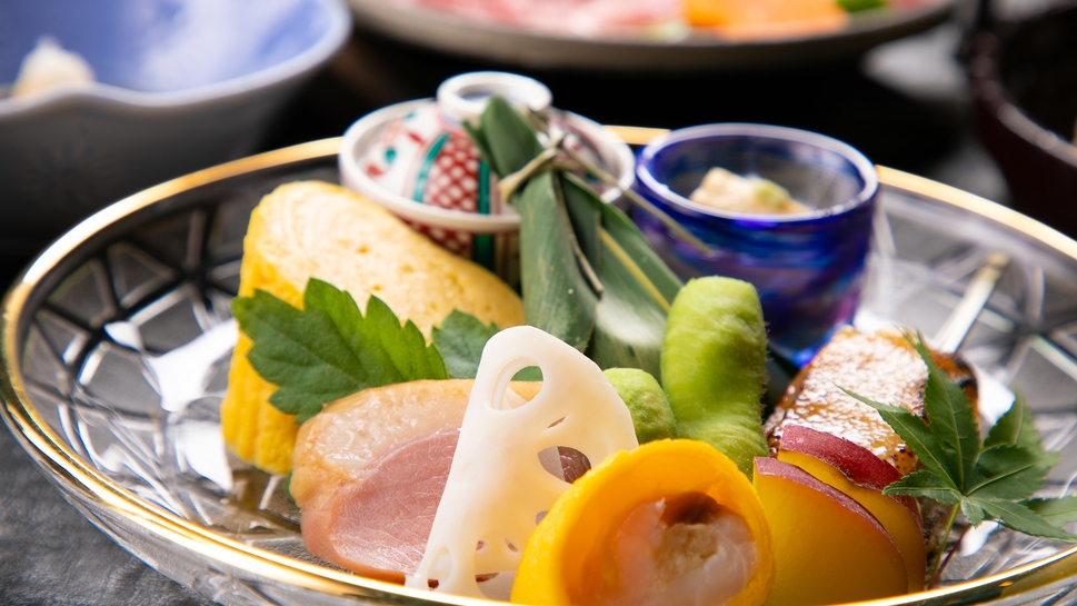 彩り豊かな京味覚♪【彩りスタンダード会席膳】で幸せなひと時を…【1泊2食】