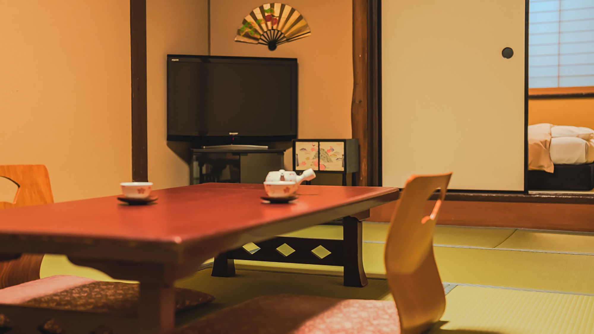 【スタンダード和室　バス付】　凛とした和の趣が漂う、大人のための癒し空間。