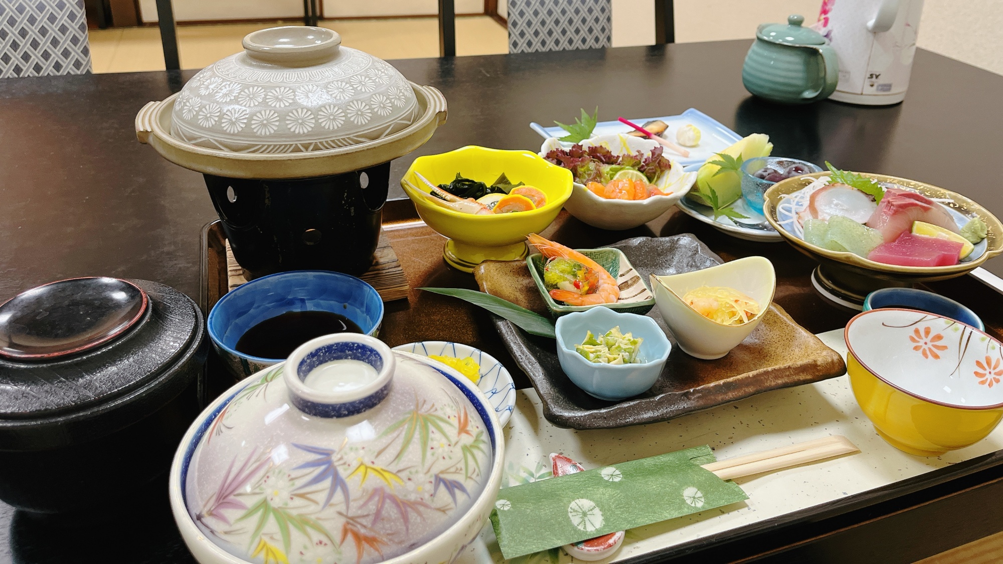 *【夕食一例】落ち着いた和室でゆったりと味わうご夕食