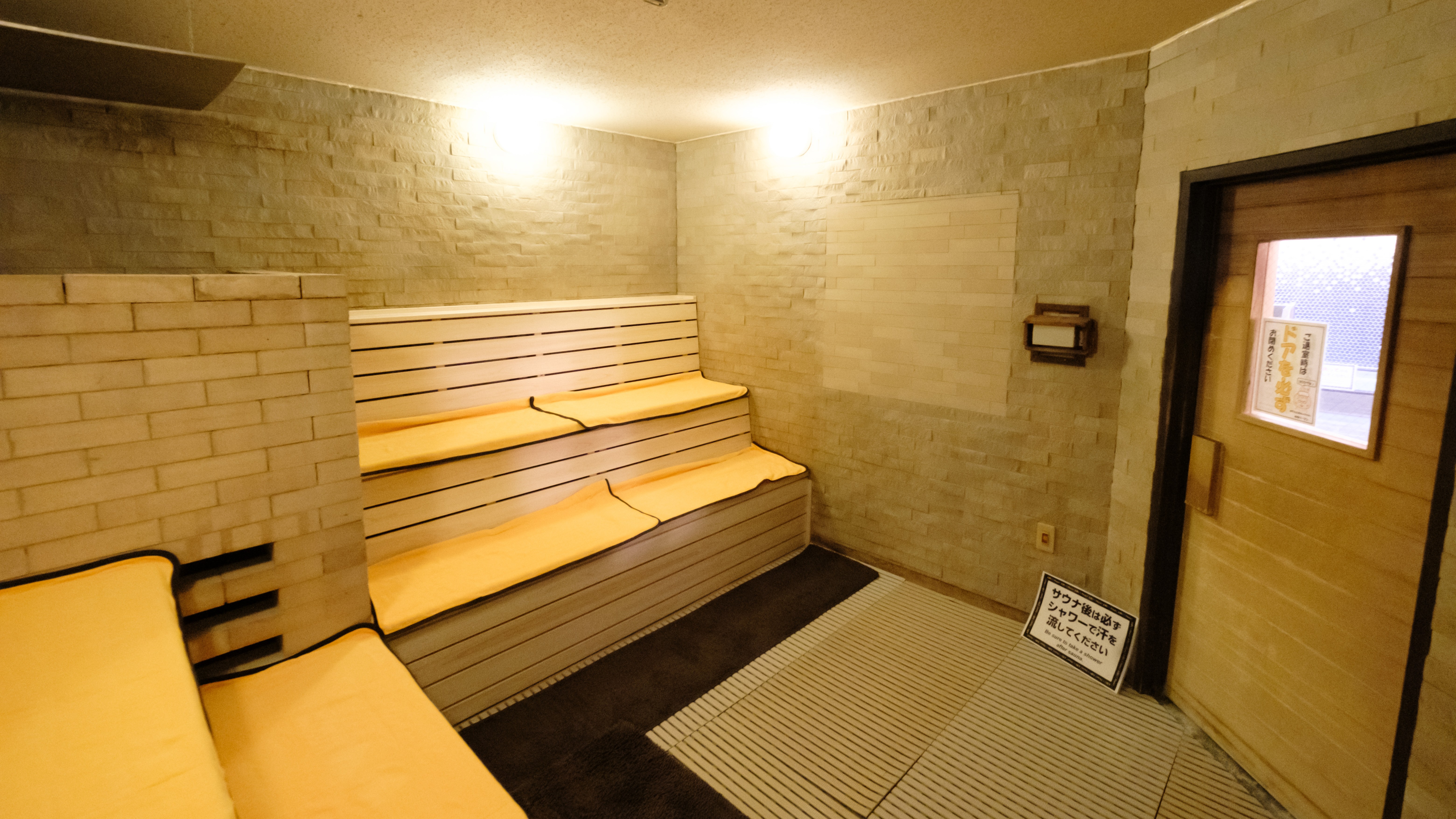 【大浴場・男湯】サウナ・男湯のみ本格的なサウナ完備♪♪ 翌朝１０時までのオールナイト営業です♪♪