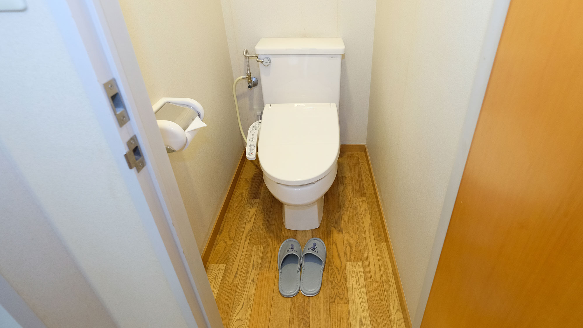 和室】【温水洗浄便座完備・トイレとお風呂は別々です】定員大人５名様／角部屋／西館