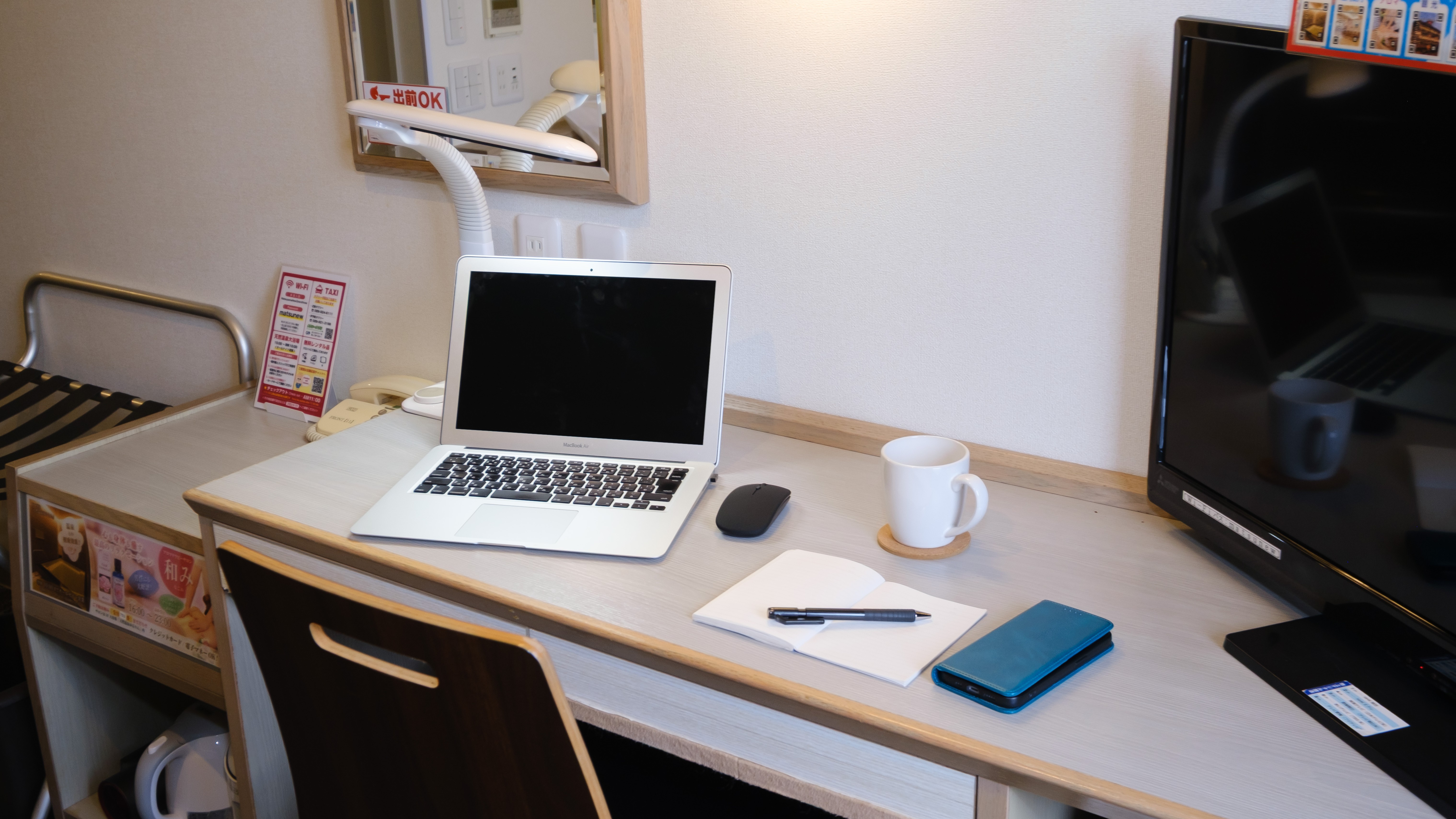 【西館シングル】【デスクスペース】ユニットバス完備／１６平米