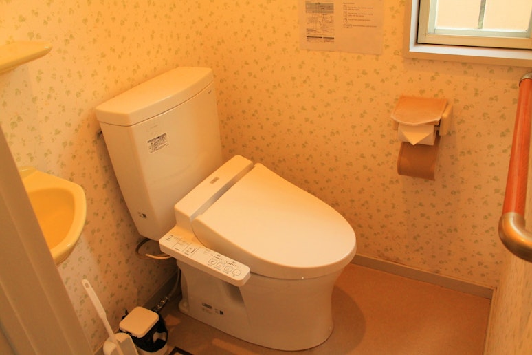 共用トイレウォシュレット