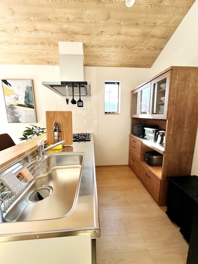 調理棚が後ろにありお料理の準備がはかどります。