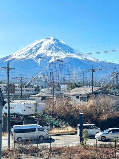 外からでも綺麗な富士山が映えます