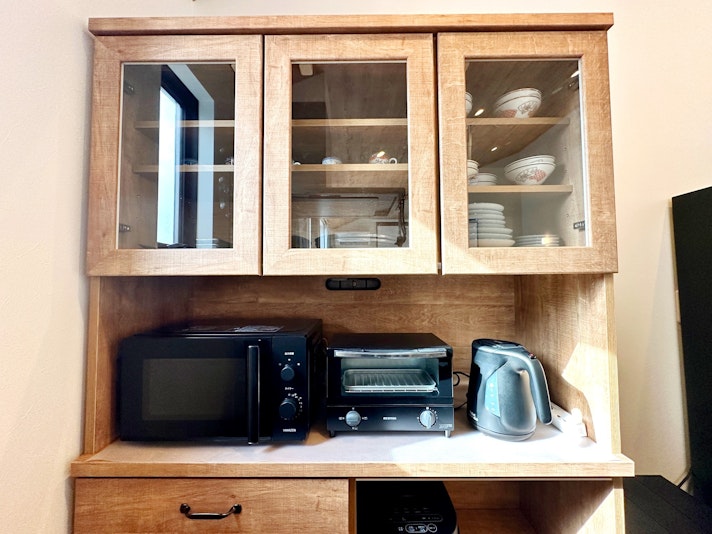 炊飯器、電子レンジ、ポットなど家電もご用意しております